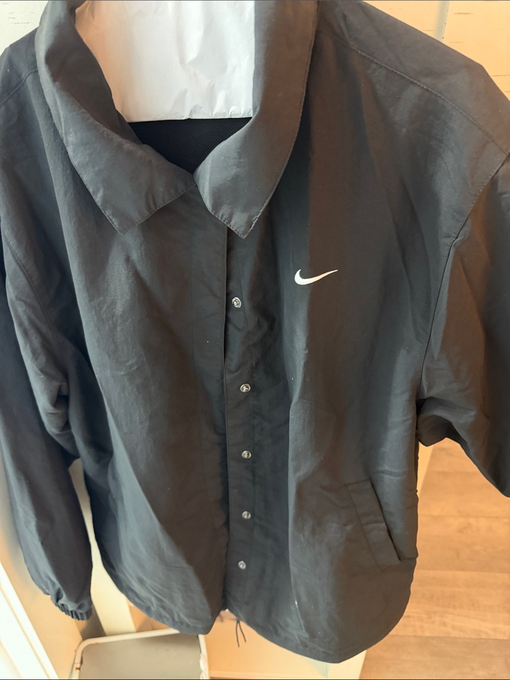 Women's Nike Sportswear Essential Oversized UV Woven Coaches' Jacket XS